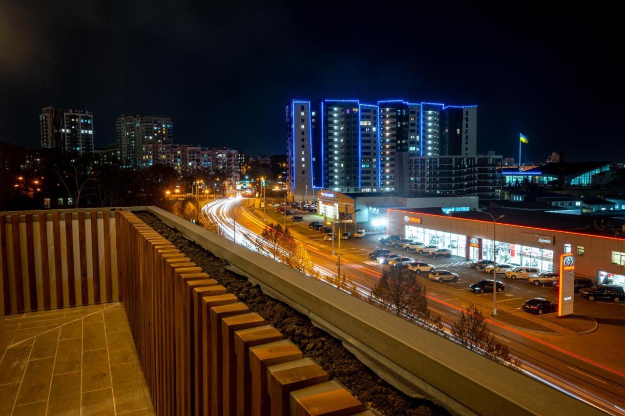 Готельно-Ресторанний Комплекс Каскад Carcóvia Exterior foto